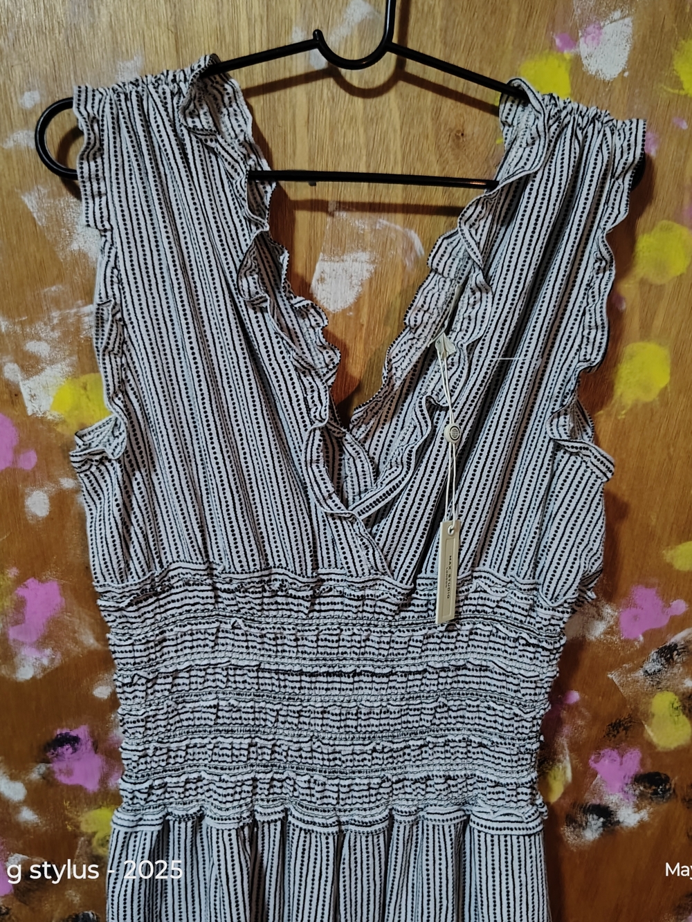 😎🔥🔥 MAX STUDIO- Striped Ruffled Black,& White V-Neck Women’s Jumpsuit - XL